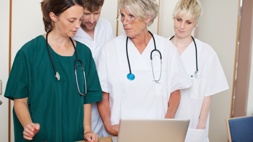 Sverige kan spara miljarder på att digitalisera vården